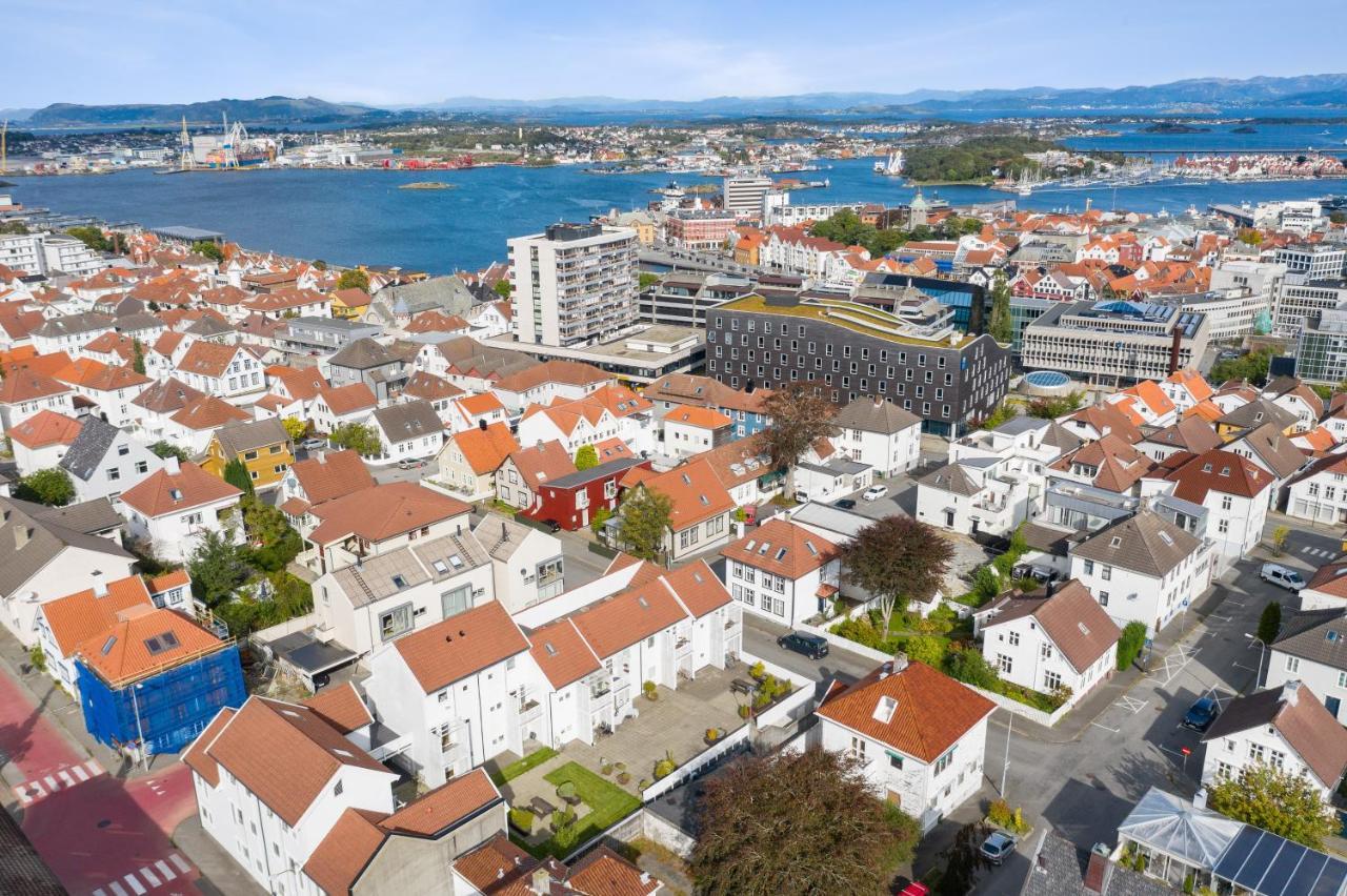 Central Top Floor Apartment Stavanger Bagian luar foto
