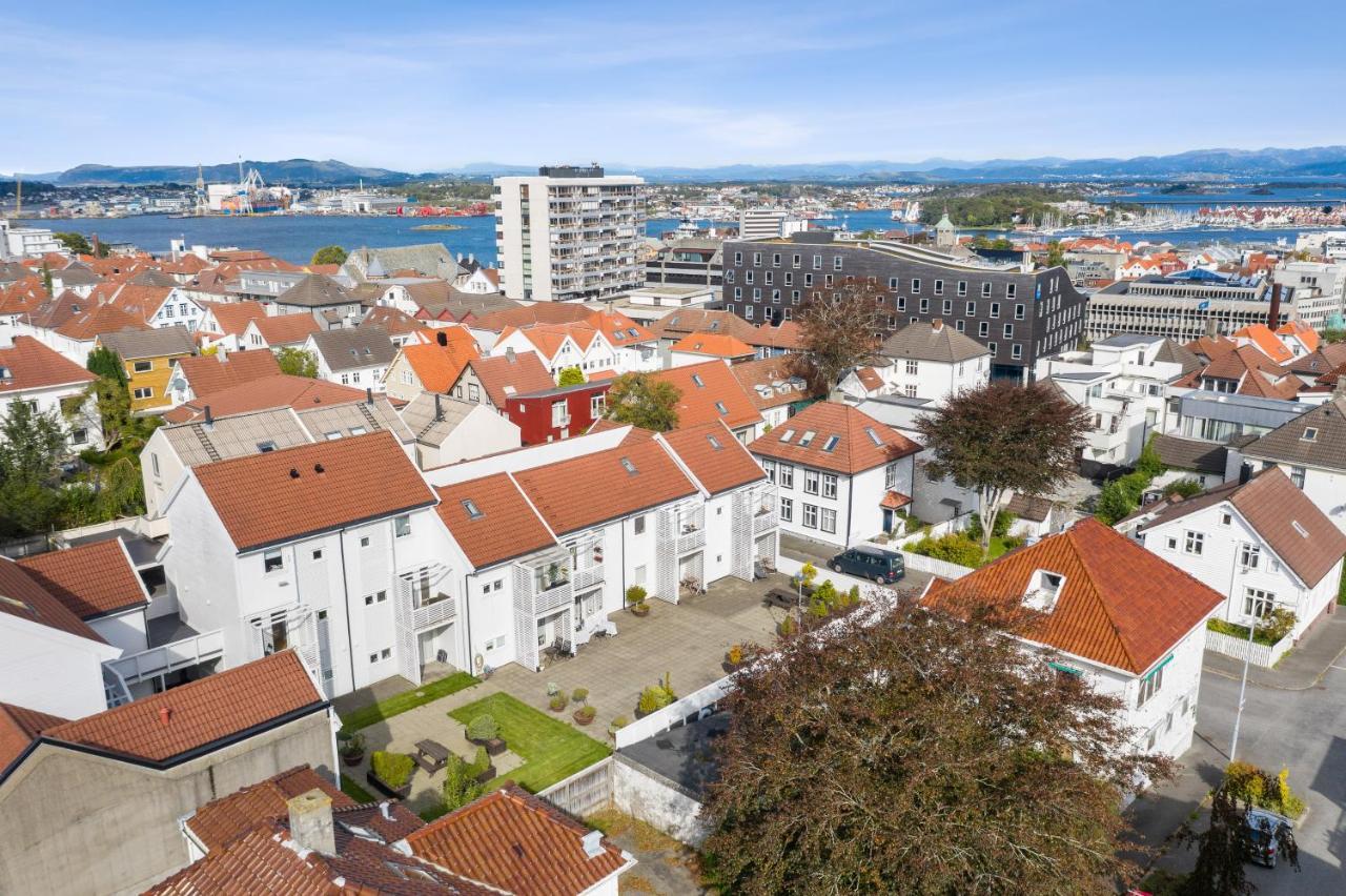 Central Top Floor Apartment Stavanger Bagian luar foto